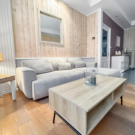Semesterbostad Maison Avec Terrasse, Jardin Proche De Lille