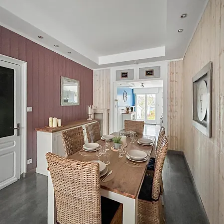 Maison Avec Terrasse, Jardin Proche De Lille * Лезен