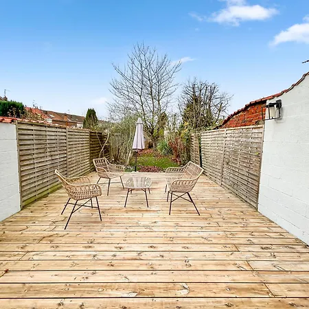 Maison Avec Terrasse, Jardin Proche De Lille *