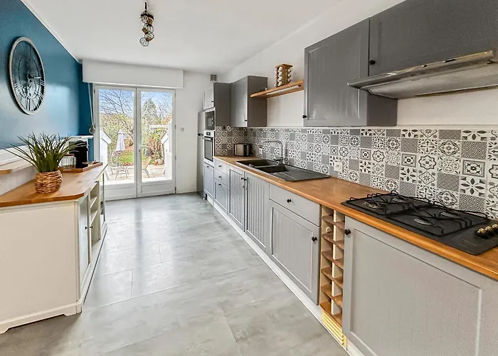 Дом отдыха Maison Avec Terrasse, Jardin Proche De Lille