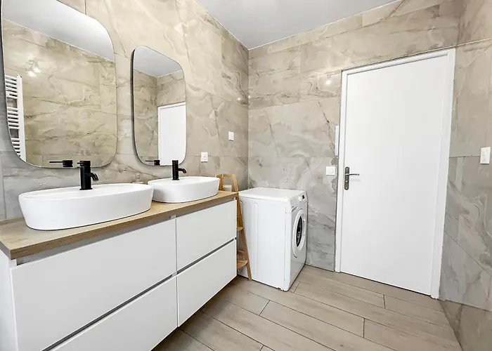 Дом отдыха Maison Avec Terrasse, Jardin Proche De Lille Лезен